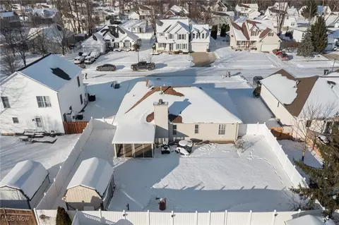 View/Area - 348 Pemberton Dr, Elyria, OH 44035 photo 1 of 8