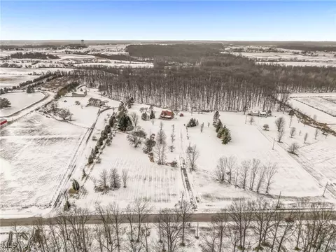 8282 River Corners Rd, Homerville, OH 44235 photo 33