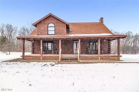 8282 River Corners Rd, Homerville, OH 44235