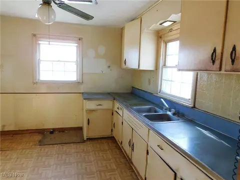 Kitchen - 352 S Ridge Rd E, Conneaut, OH 44030 photo 1 of 2