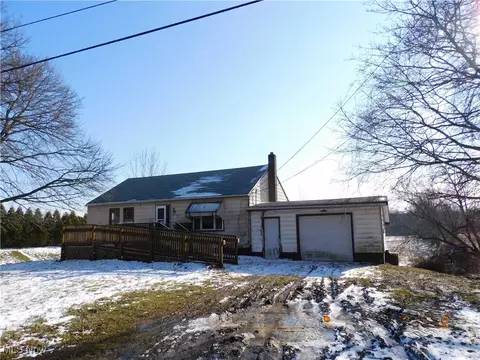 Exterior - 352 S Ridge Rd E, Conneaut, OH 44030 photo 3 of 3