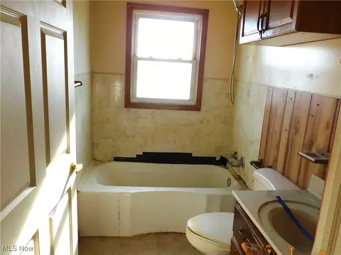 Bath - 352 S Ridge Rd E, Conneaut, OH 44030 photo 2 of 2