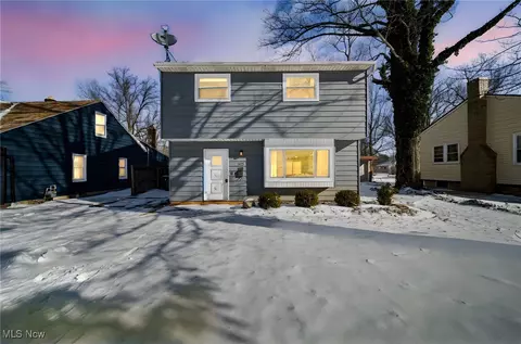 959 E 332nd St, Eastlake, OH 44095