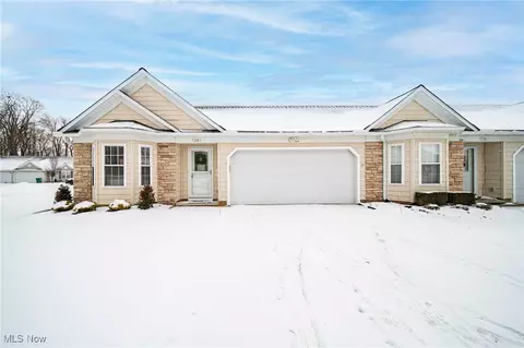 714 Rivers Edge Ln, Painesville, OH 44077