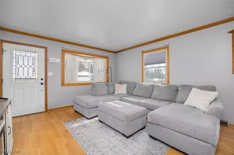 344 3rd St, Wadsworth, OH 44281 photo 4