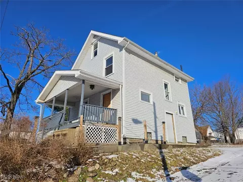 1411 Laiblin Pl NE, Canton, OH 44705