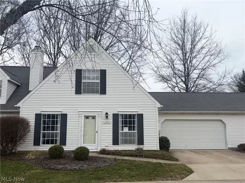 3376 Hunter Pkwy #26, Cuyahoga Falls, OH 44223