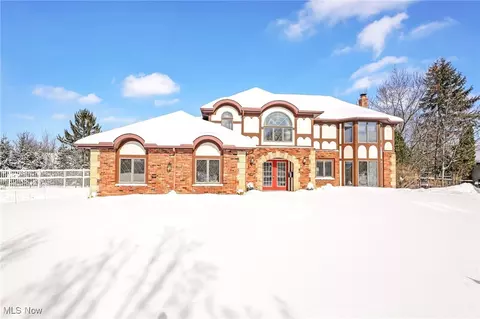 10510 Tudor Cir, North Royalton, OH 44133