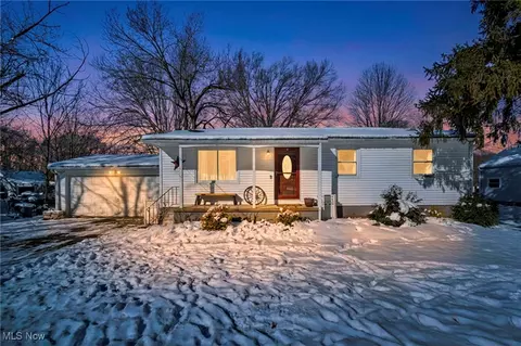 36462 Chestnut Ridge Rd, North Ridgeville, OH 44039