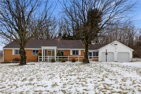 3323 Shirley Rd, Youngstown, OH 44502
