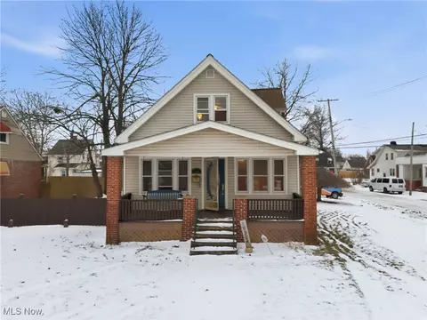 19304 Cherokee Ave, Cleveland, OH 44119
