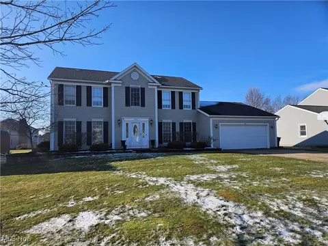 496 Helena Dr, Tallmadge, OH 44278