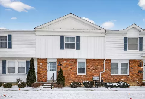 7410 Yorktown Ct, Mentor, OH 44060