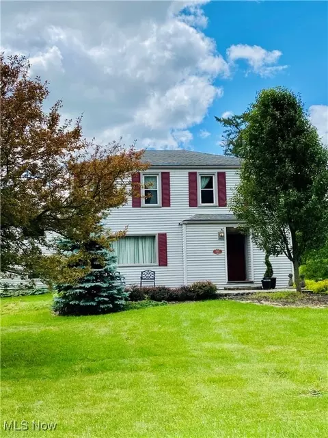 3905 Dobbins Rd, Poland, OH 44514