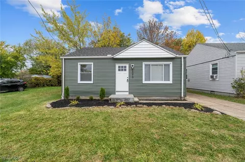 13410 Wainfleet Ave, Cleveland, OH 44135