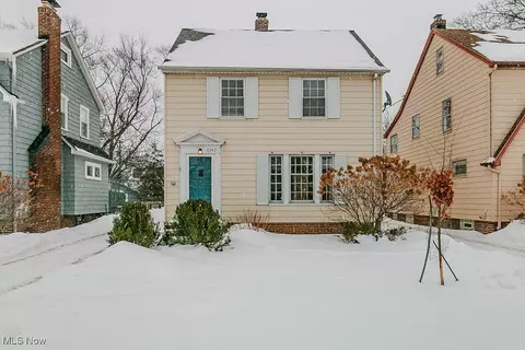 2243 Cranston Rd, University Heights, OH 44118