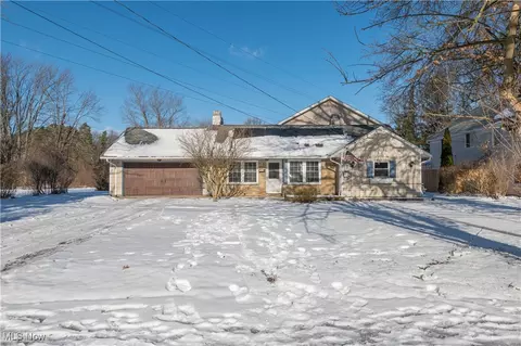 628 Lindbergh Blvd, Berea, OH 44017