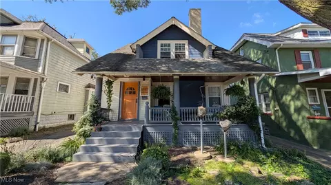 1354 Andrews Ave, Lakewood, OH 44107