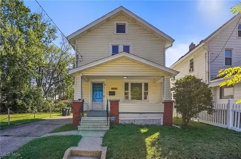 1216 Bittaker St, Akron, OH 44306