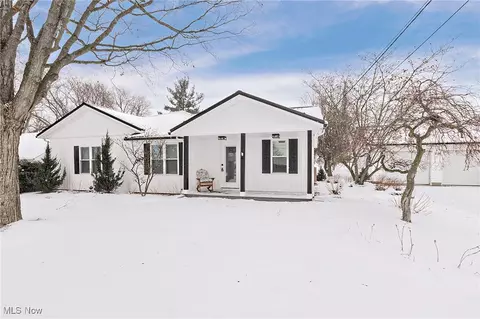 16008 Button St, Middlefield, OH 44062