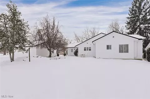 16008 Button St, Middlefield, OH 44062 photo 41