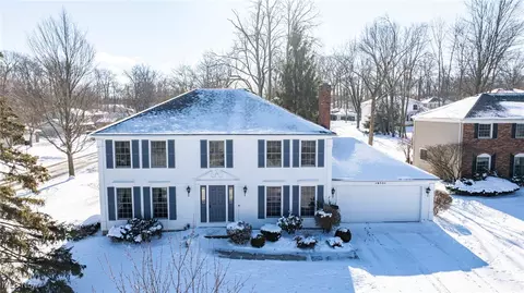 16531 Timberline Dr, Strongsville, OH 44136
