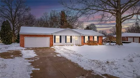 407 Marviel Dr, Fairlawn, OH 44333