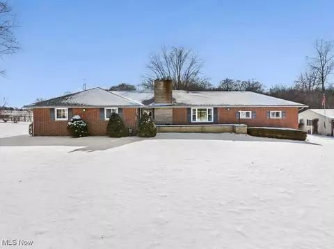 14580 Cenfield St NE, Alliance, OH 44601