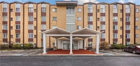 25735 Lorain Rd #503, North Olmsted, OH 44070