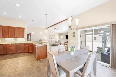 Dining - 5145 Cardinal Ct, Lorain, OH 44053 photo 2 of 2