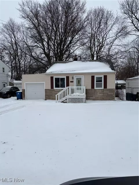 1251 E 340th St, Eastlake, OH 44095