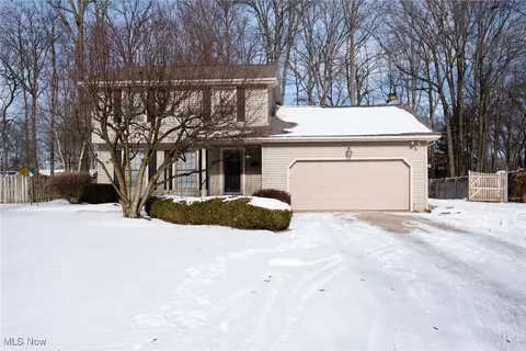 289 Cricklewood Dr, Cortland, OH 44410