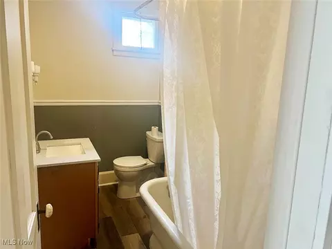 Bath - 1273 E State St, Salem, OH 44460 photo 2 of 2