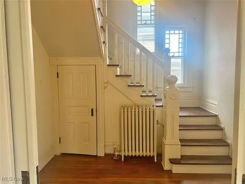 Entry Way - 1273 E State St, Salem, OH 44460 photo 1 of 1