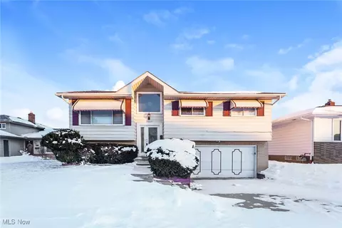 15609 Mendota Ave, Maple Heights, OH 44137