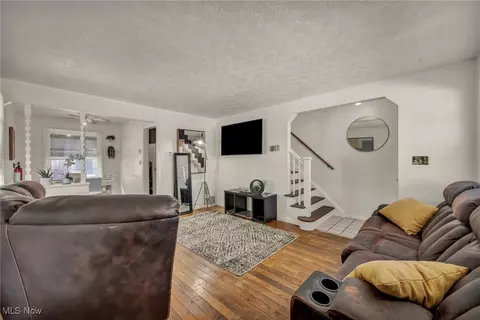 1554 E 256th St, Euclid, OH 44132 photo 8