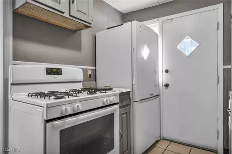 1554 E 256th St, Euclid, OH 44132 photo 17