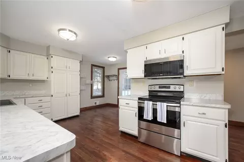 Kitchen - 349 E Mennonite Rd, Aurora, OH 44202 photo 1 of 3