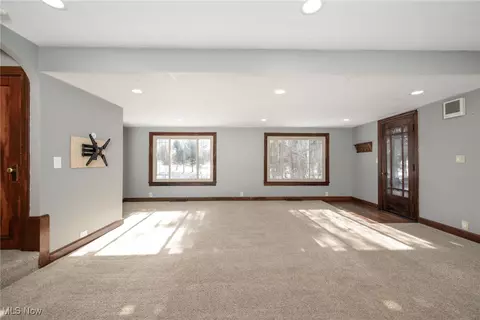 Living - 349 E Mennonite Rd, Aurora, OH 44202 photo 1 of 2