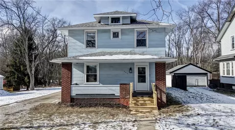 405 Tuscarawas Ave NW, Brewster, OH 44613