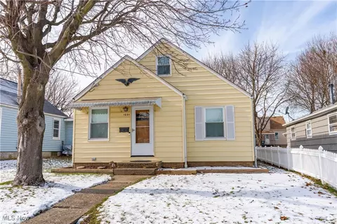 1221 Homewood Ave SW, Canton, OH 44710