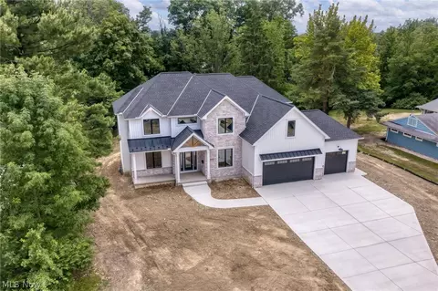 25428 Bryden Rd, Beachwood, OH 44122