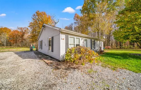 5919 N Bend Rd, Ashtabula, OH 44004 photo 2