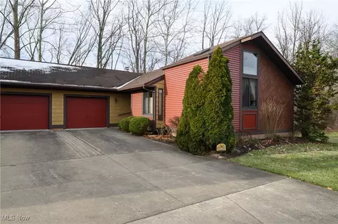 9556 Wilkshire Blvd #B, Bolivar, OH 44612