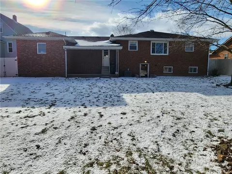 587 Edison St, Struthers, OH 44471 photo 20