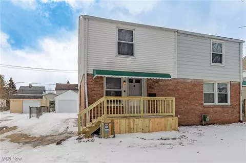 21610 Crystal Ave, Euclid, OH 44123