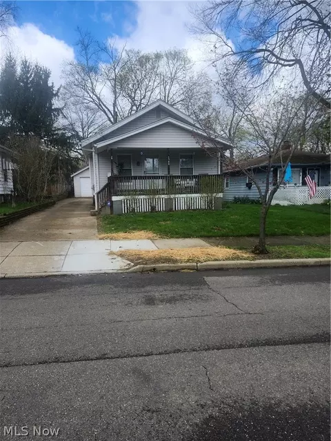 1300 Mount Vernon Ave, Akron, OH 44310