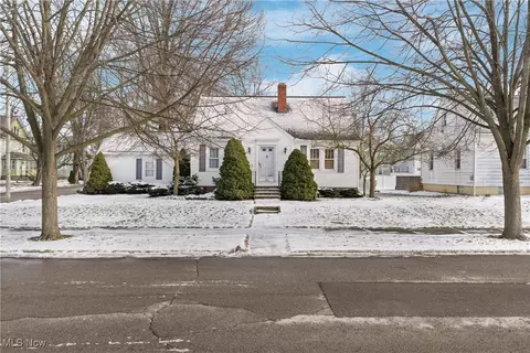 222 Washington Blvd, Orrville, OH 44667