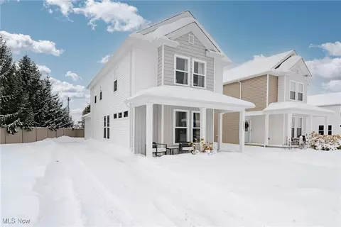 3580 Gerome Ct, Cleveland, OH 44105