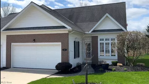 6 Preserve Dr, Willoughby, OH 44094
